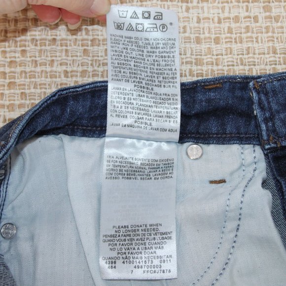 LEVIS SAN FRANCISCO DEMI CURVE CLASSIC CAPRI JEANS SZ 8/29 WOMENS CUFFED STRETCH - Picture 14 of 16